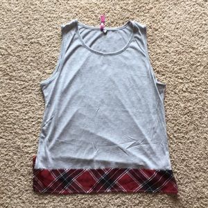 Grey tank top w/plaid design on bottom